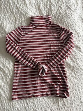 LEVI’S Striped Turtleneck 💖💋❣️
